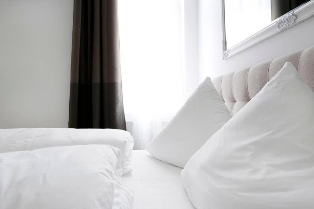 Apartament Sc 06 By Rockchair L Superhost Status L 4 Bedrooms Boxspringbeds 2 Bathrooms Balcony Elevator - Cozy Family & Business Flair Welcomes You!