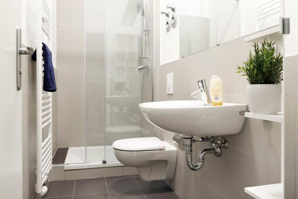 Apartament Sc 06 By Rockchair L Superhost Status L 4 Bedrooms Boxspringbeds 2 Bathrooms Balcony Elevator - Cozy Family & Business Flair Welcomes You! *