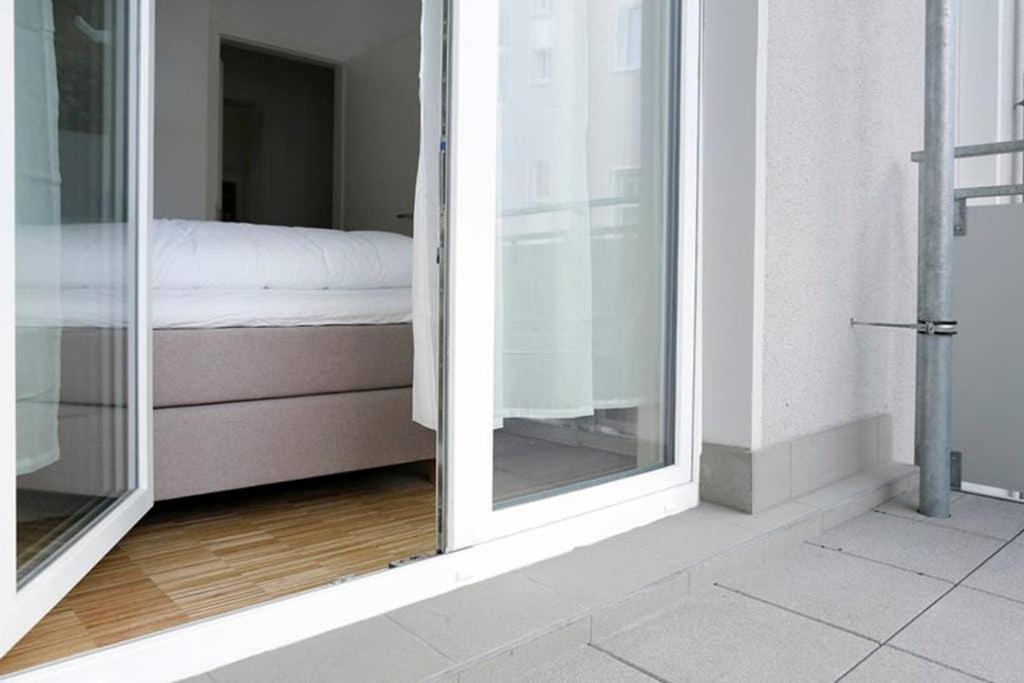Apartament Sc 06 By Rockchair L Superhost Status L 4 Bedrooms Boxspringbeds 2 Bathrooms Balcony Elevator - Cozy Family & Business Flair Welcomes You! *
