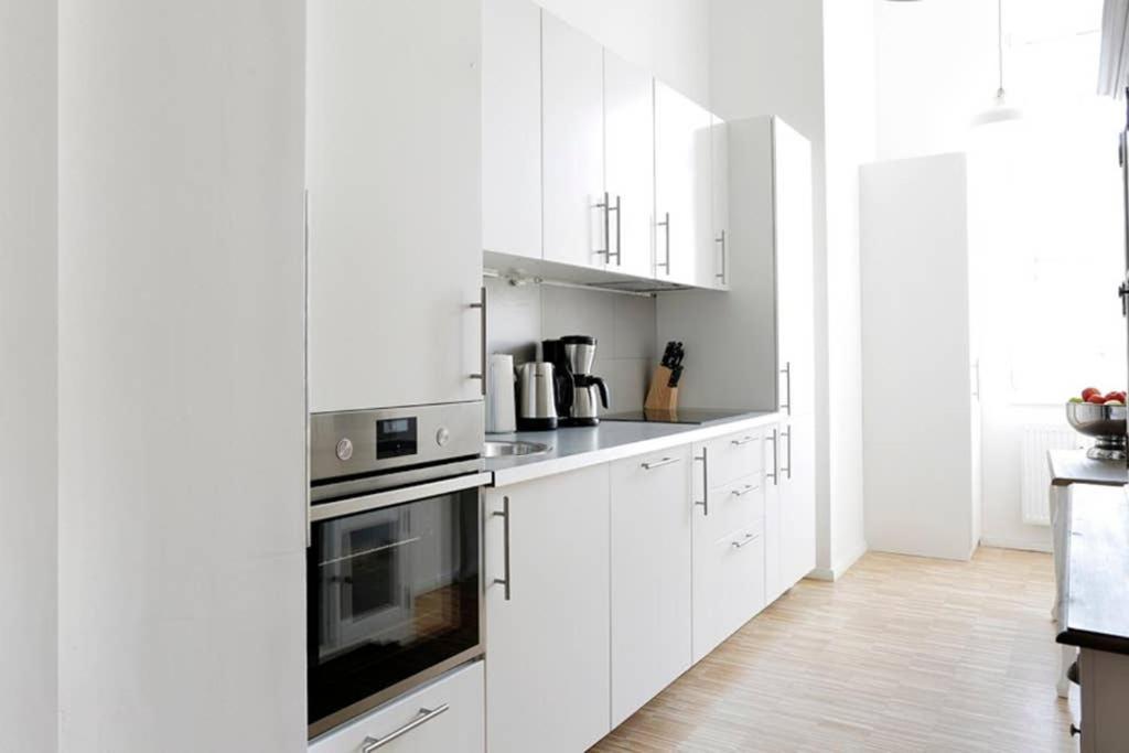 Sc 06 By Rockchair L Superhost Status L 4 Bedrooms Boxspringbeds 2 Bathrooms Balcony Elevator - Cozy Family & Business Flair Welcomes You! Apartament