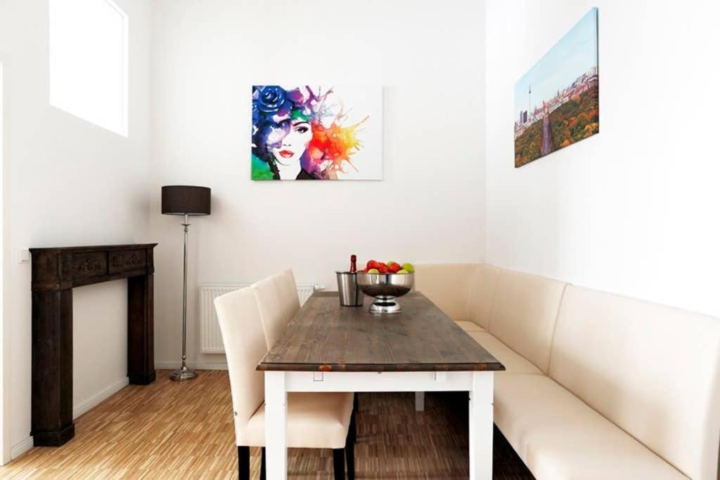 Apartament Sc 06 By Rockchair L Superhost Status L 4 Bedrooms Boxspringbeds 2 Bathrooms Balcony Elevator - Cozy Family & Business Flair Welcomes You! Berlin